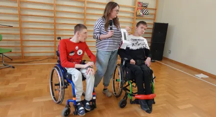 Obchody Międzynarodowego Miesiąca AAC