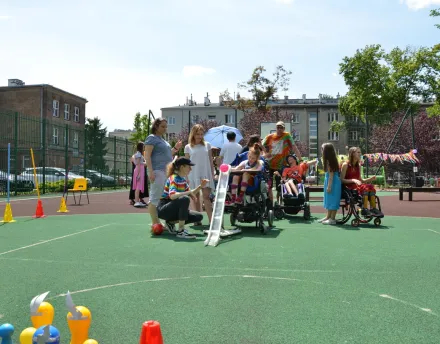 Święto szkoły – sportowa podróż wraz z alpakami