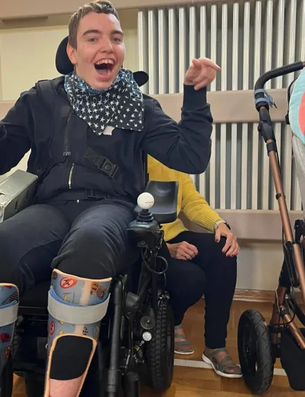 Obchody Międzynarodowego Miesiąca AAC