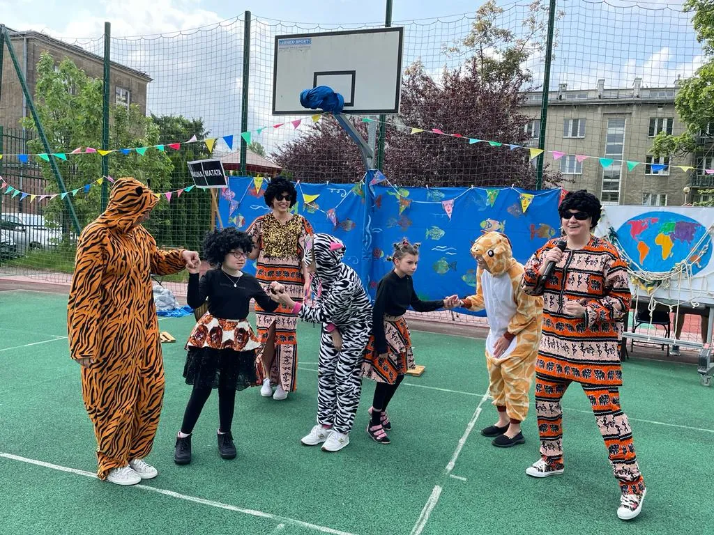 Święto Szkoły – Podróż dookoła świata