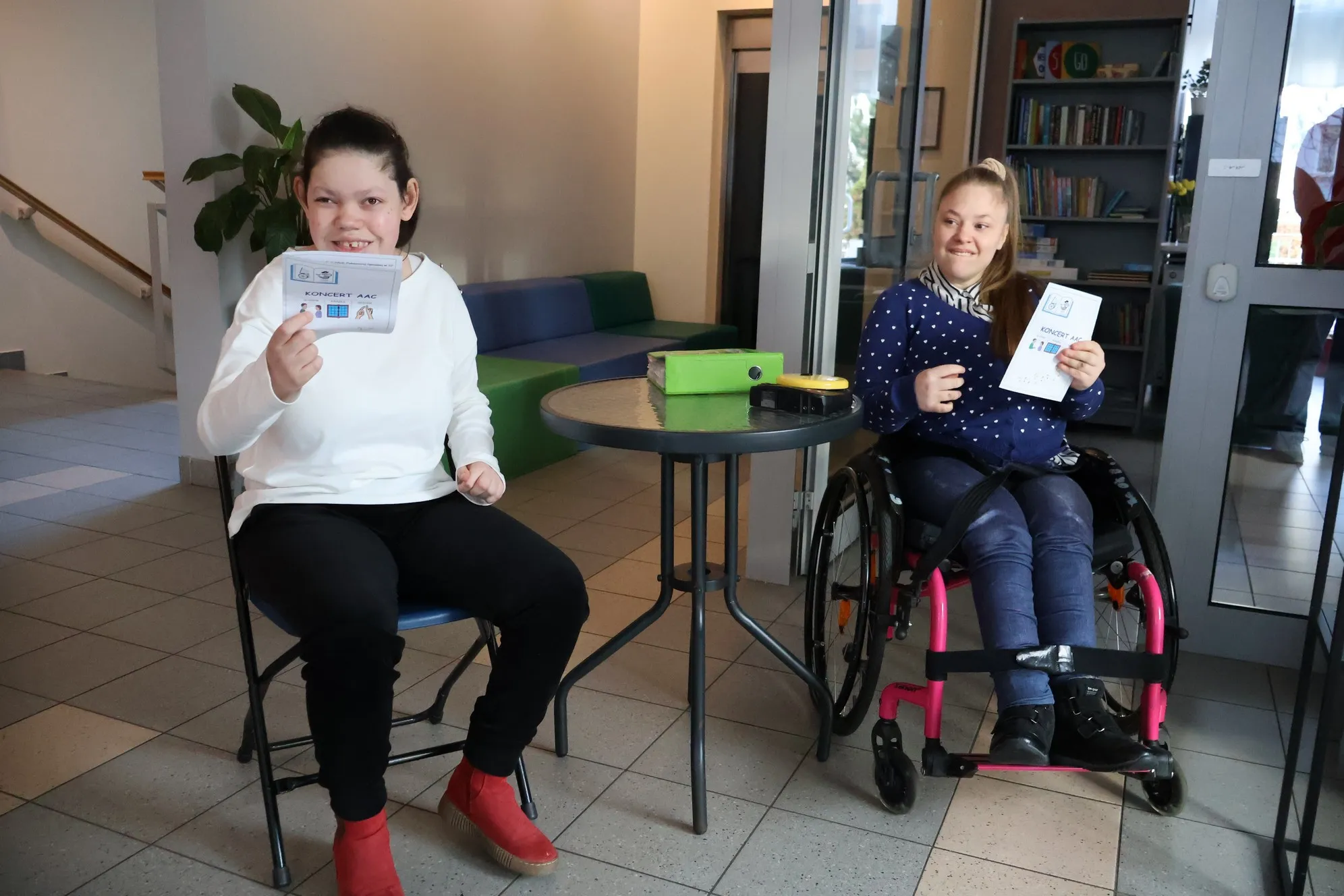 Koncert AAC „Słowem, książką, gestem”