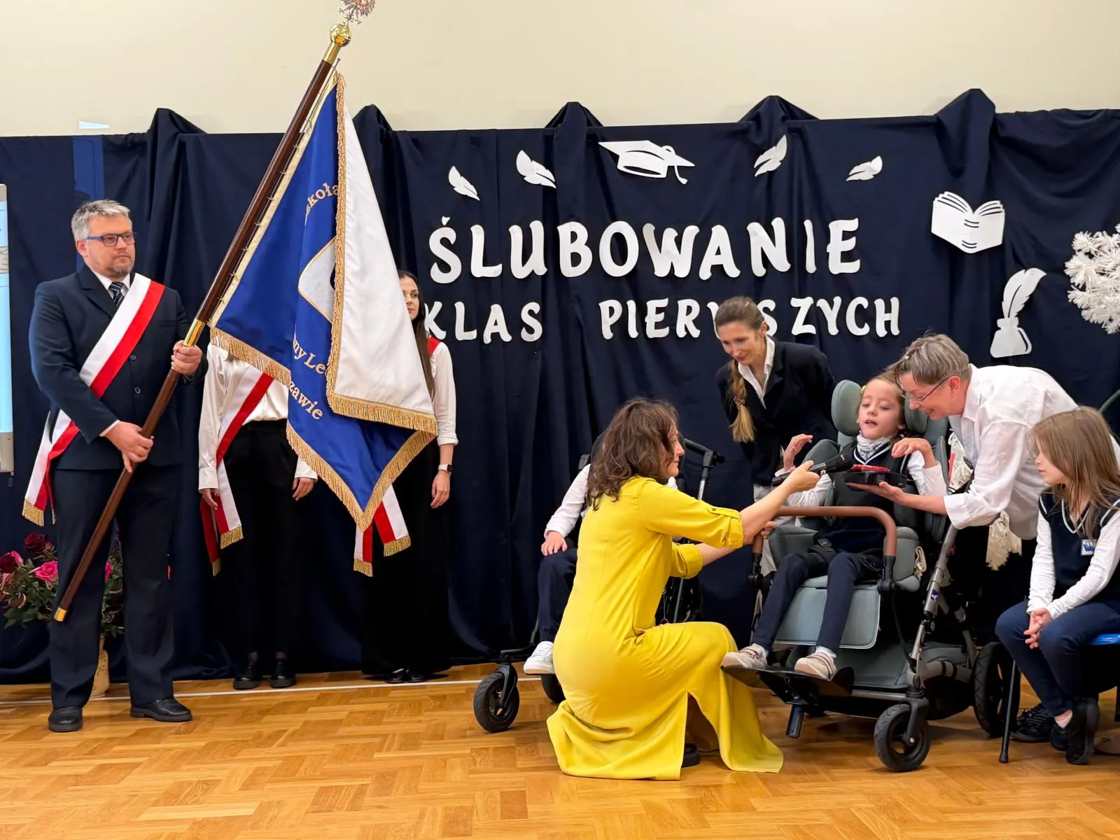 Pasowanie na ucznia – wyjątkowy dzień pierwszoklasistów SPS327