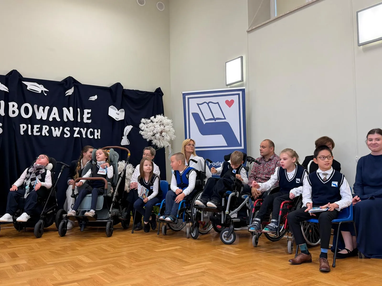 Pasowanie na ucznia – wyjątkowy dzień pierwszoklasistów SPS327