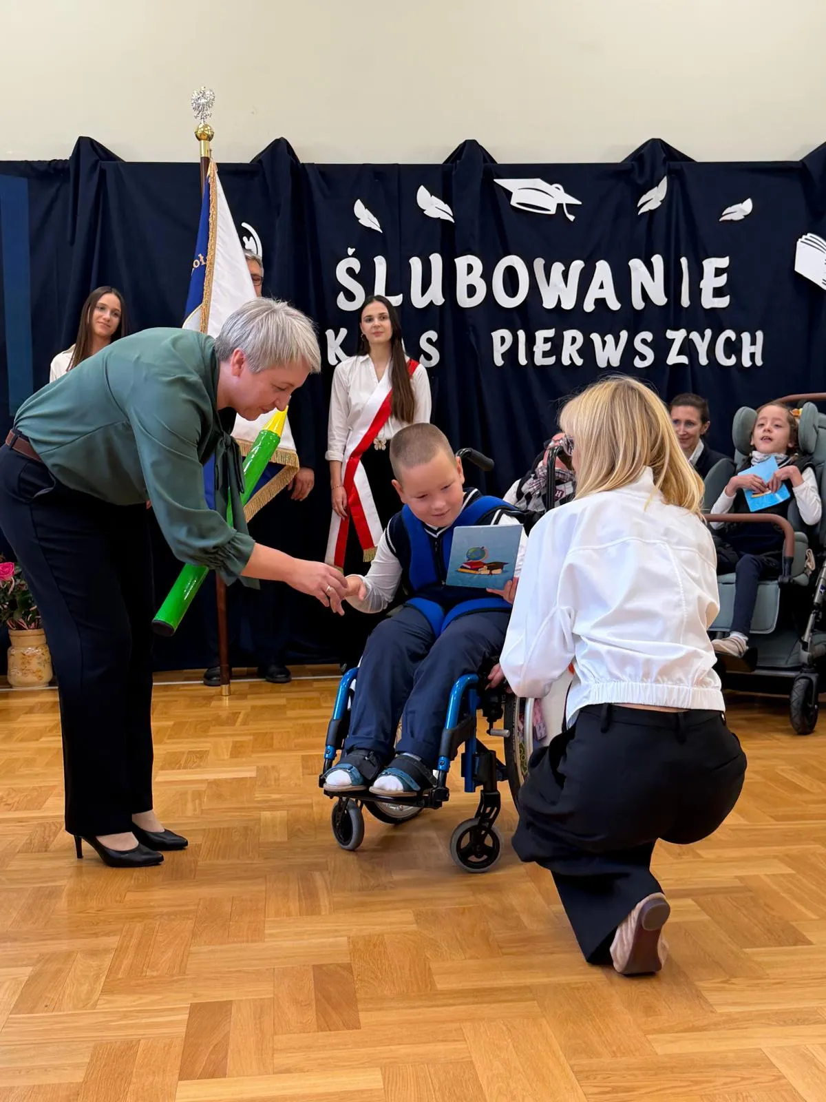 Pasowanie na ucznia – wyjątkowy dzień pierwszoklasistów SPS327